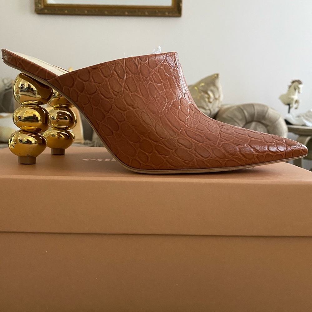 Cult Gaia Penelope Mule